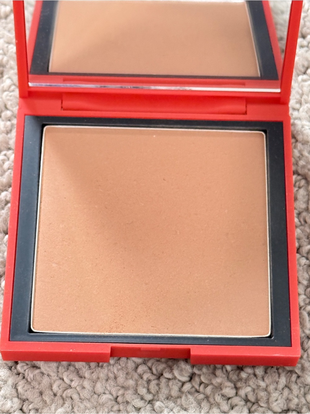 Hung Vanngo Blurring Bronzer